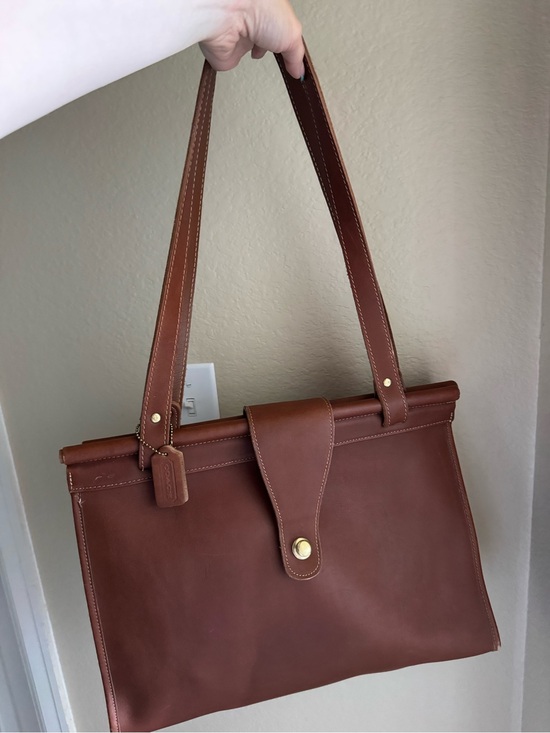 Coach Handbags - Vintage Coach Barclay Leather XL tote bag in Saddle Brown